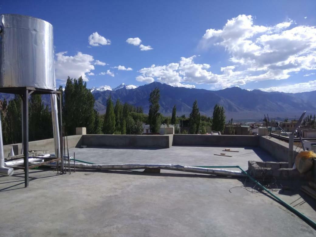 Hitchhikers Hostel Ladakh Leh Eksteriør billede